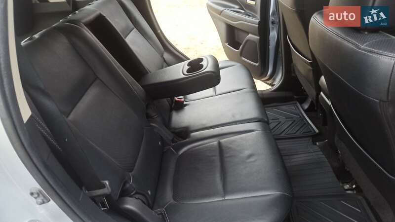 Позашляховик / Кросовер Mitsubishi Outlander 2013 в Полтаві фото 17 Позашляховик / Кросовер Mitsubishi Outlander 2013 в Полтаві