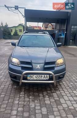 Внедорожник / Кроссовер Mitsubishi Outlander 2004 в Львове