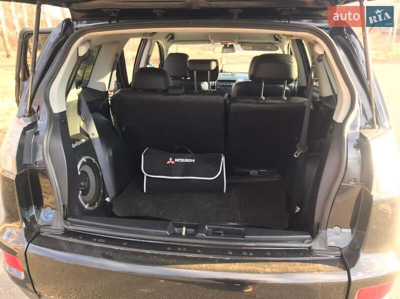 Внедорожник / Кроссовер Mitsubishi Outlander 2010 в Самборе