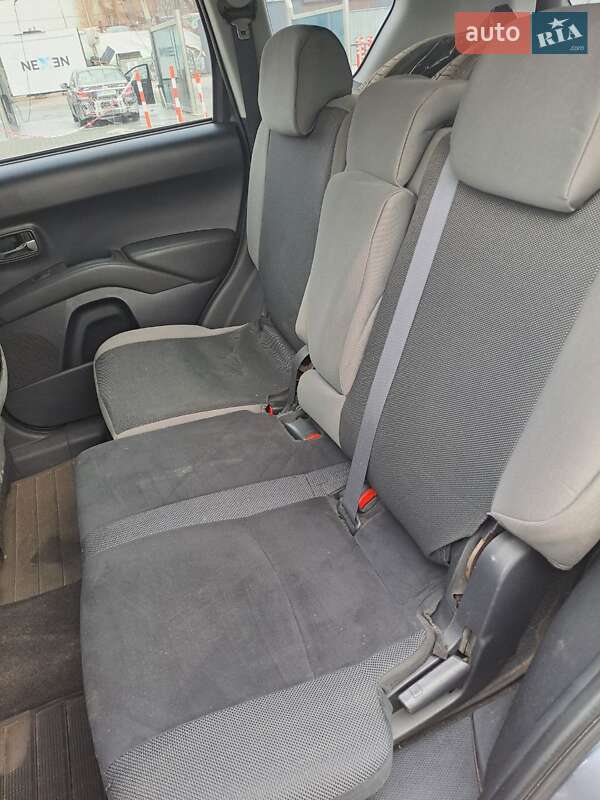 Позашляховик / Кросовер Mitsubishi Outlander 2008 в Львові