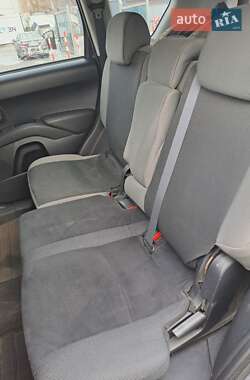 Внедорожник / Кроссовер Mitsubishi Outlander 2008 в 