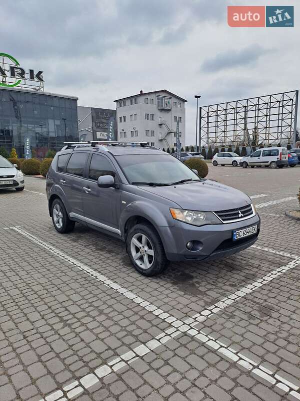 Позашляховик / Кросовер Mitsubishi Outlander 2008 в Львові