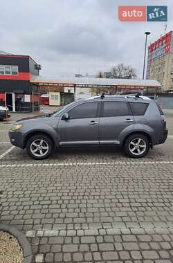 Внедорожник / Кроссовер Mitsubishi Outlander 2008 в 