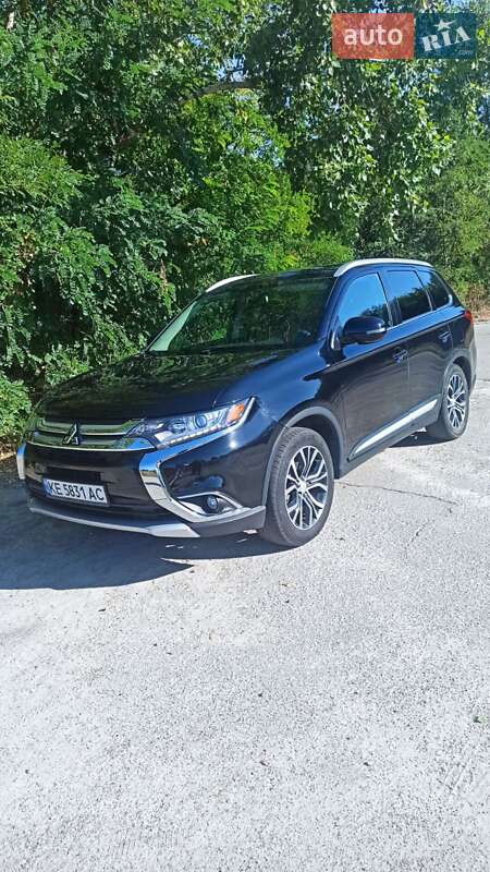 Внедорожник / Кроссовер Mitsubishi Outlander 2018 в Днепре