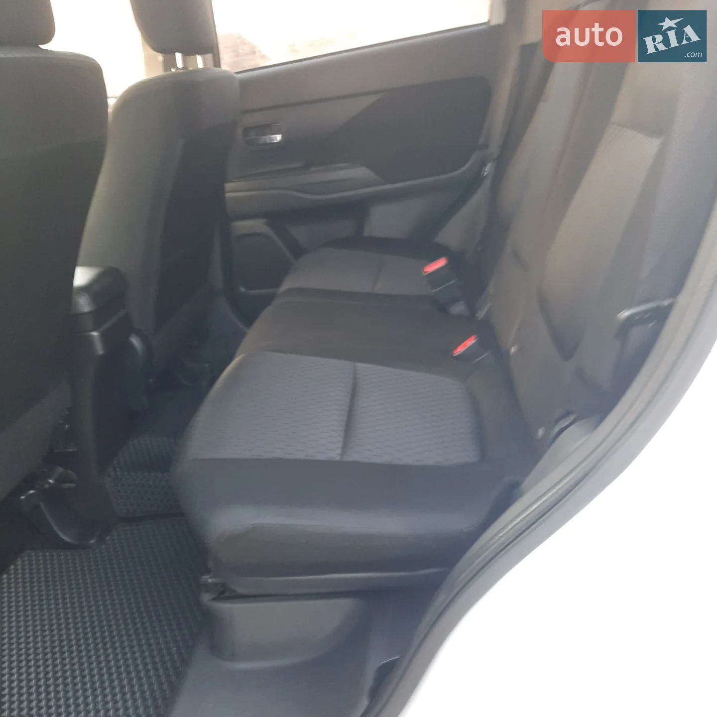 2013 Mitsubishi Outlander - мініатюра 11