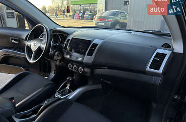 Позашляховик / Кросовер Mitsubishi Outlander 2010 в Львові