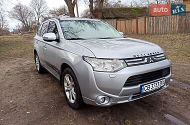 Позашляховик / Кросовер Mitsubishi Outlander 2012 в Чернігові