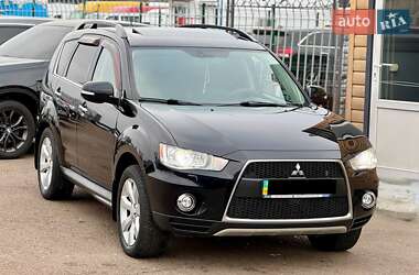 Внедорожник / Кроссовер Mitsubishi Outlander 2012 в Киеве