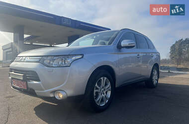 Позашляховик / Кросовер Mitsubishi Outlander 2013 в Дубні