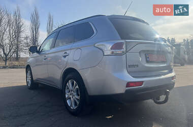 Позашляховик / Кросовер Mitsubishi Outlander 2013 в Дубні