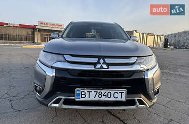 Позашляховик / Кросовер Mitsubishi Outlander 2013 в Харкові