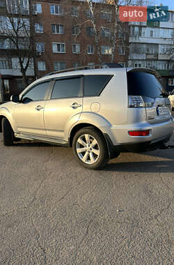 Внедорожник / Кроссовер Mitsubishi Outlander 2011 в Нежине