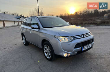 Позашляховик / Кросовер Mitsubishi Outlander 2013 в Білій Церкві