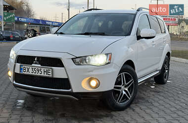 Внедорожник / Кроссовер Mitsubishi Outlander 2010 в Хмельницком