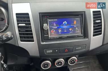 Внедорожник / Кроссовер Mitsubishi Outlander 2008 в 