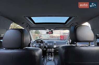 Внедорожник / Кроссовер Mitsubishi Outlander 2008 в 