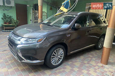 Позашляховик / Кросовер Mitsubishi Outlander 2019 в Чорноморську