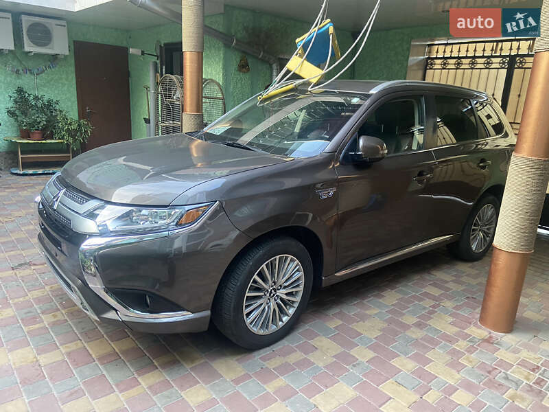 Mitsubishi Outlander 2019