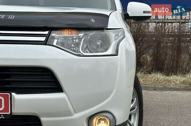 Внедорожник / Кроссовер Mitsubishi Outlander 2013 в Дрогобыче