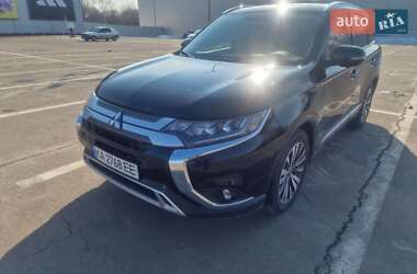 Внедорожник / Кроссовер Mitsubishi Outlander 2021 в Полтаве