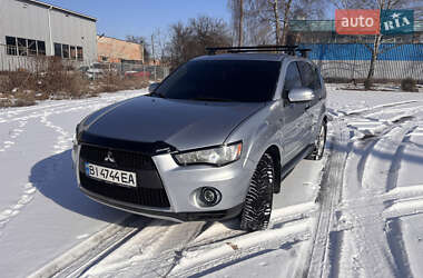 Внедорожник / Кроссовер Mitsubishi Outlander 2012 в Полтаве