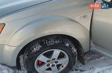 Внедорожник / Кроссовер Mitsubishi Outlander 2008 в Краснограде