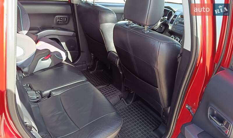 Позашляховик / Кросовер Mitsubishi Outlander 2008 в Львові