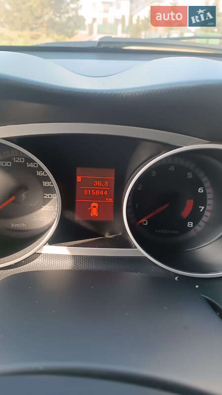 Позашляховик / Кросовер Mitsubishi Outlander 2007 в Чернівцях