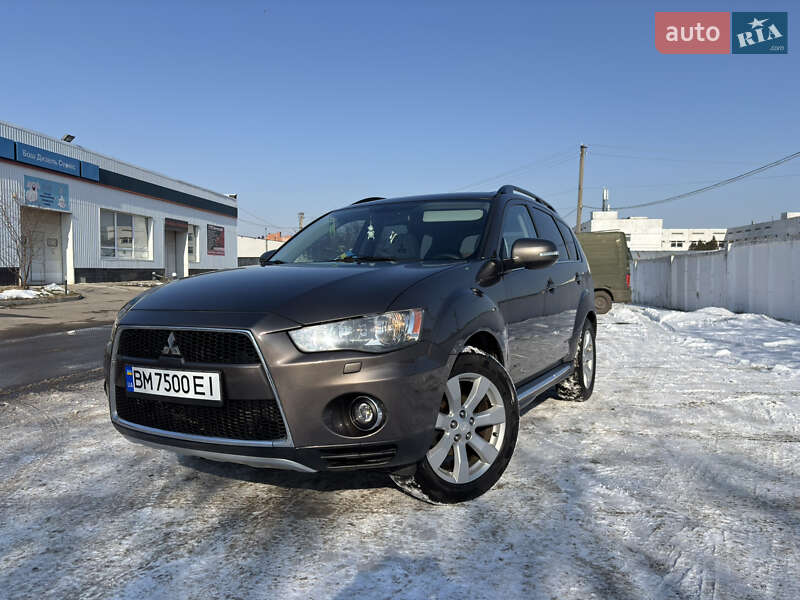 Внедорожник / Кроссовер Mitsubishi Outlander 2011 в Сумах