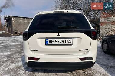 Внедорожник / Кроссовер Mitsubishi Outlander 2013 в Доброполье