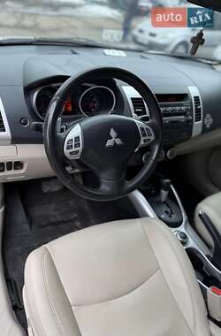 Позашляховик / Кросовер Mitsubishi Outlander 2008 в Сумах