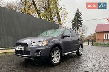 Позашляховик / Кросовер Mitsubishi Outlander 2011 в 