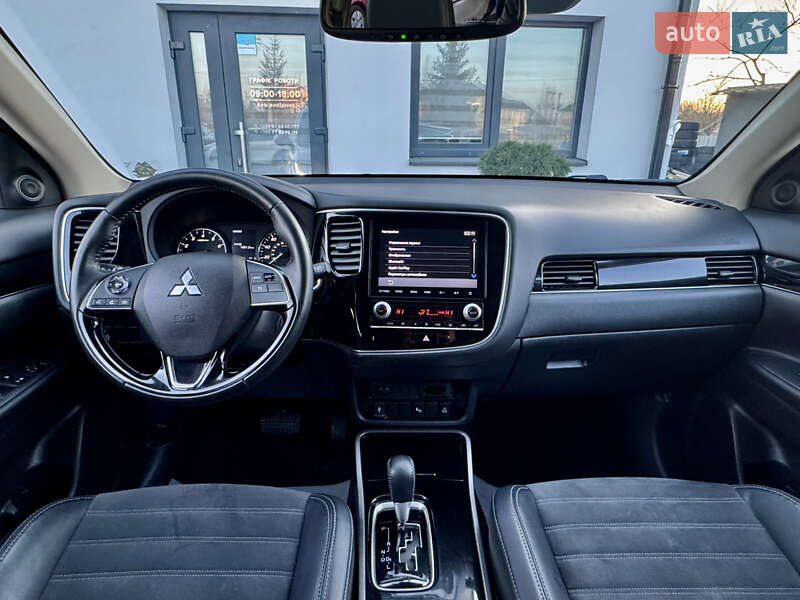 Внедорожник / Кроссовер Mitsubishi Outlander 2019 в Трускавце