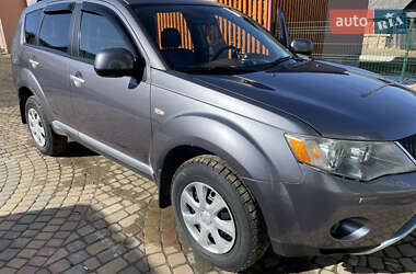 Внедорожник / Кроссовер Mitsubishi Outlander 2008 в Рожнятове