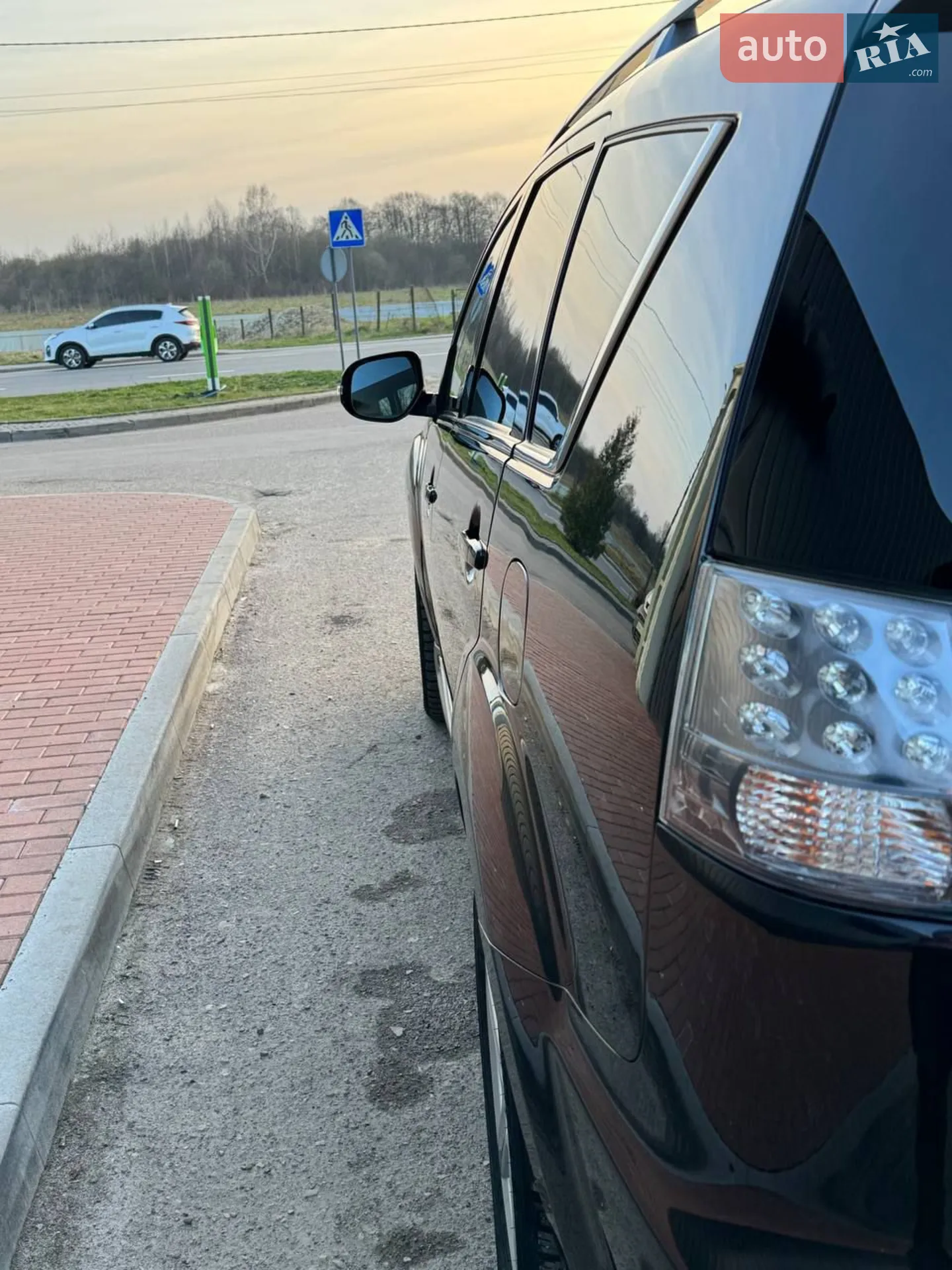 2010 Mitsubishi Outlander - мініатюра 7