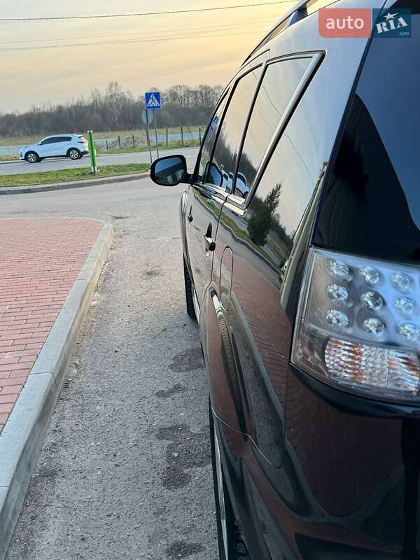 Позашляховик / Кросовер Mitsubishi Outlander 2010 в Бориславі