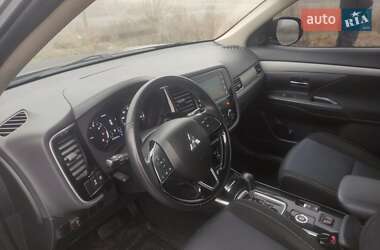 Позашляховик / Кросовер Mitsubishi Outlander 2018 в Черкасах