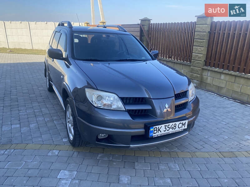 Внедорожник / Кроссовер Mitsubishi Outlander 2006 в Ровно