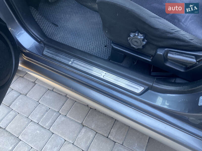 Внедорожник / Кроссовер Mitsubishi Outlander 2006 в Ровно