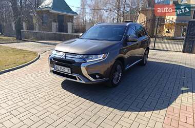 Внедорожник / Кроссовер Mitsubishi Outlander 2019 в Никополе