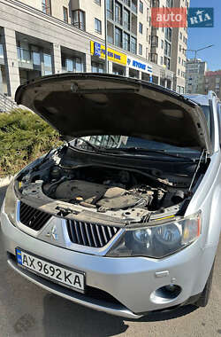 Позашляховик / Кросовер Mitsubishi Outlander 2009 в Харкові