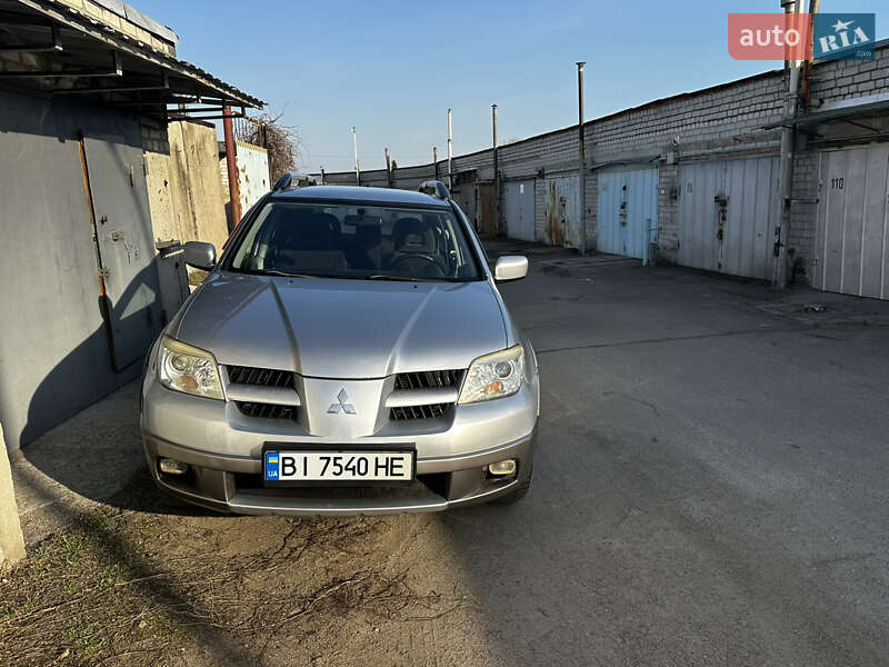 Внедорожник / Кроссовер Mitsubishi Outlander 2006 в Кременчуге