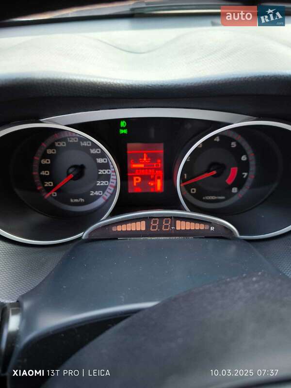 Позашляховик / Кросовер Mitsubishi Outlander 2008 в Полтаві фото 7 Позашляховик / Кросовер Mitsubishi Outlander 2008 в Полтаві