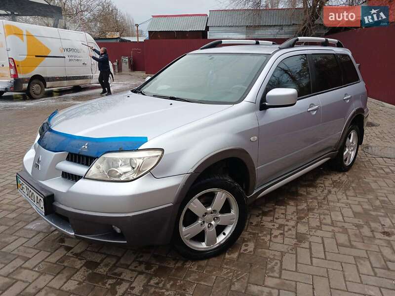 Позашляховик / Кросовер Mitsubishi Outlander 2005 в Миколаєві