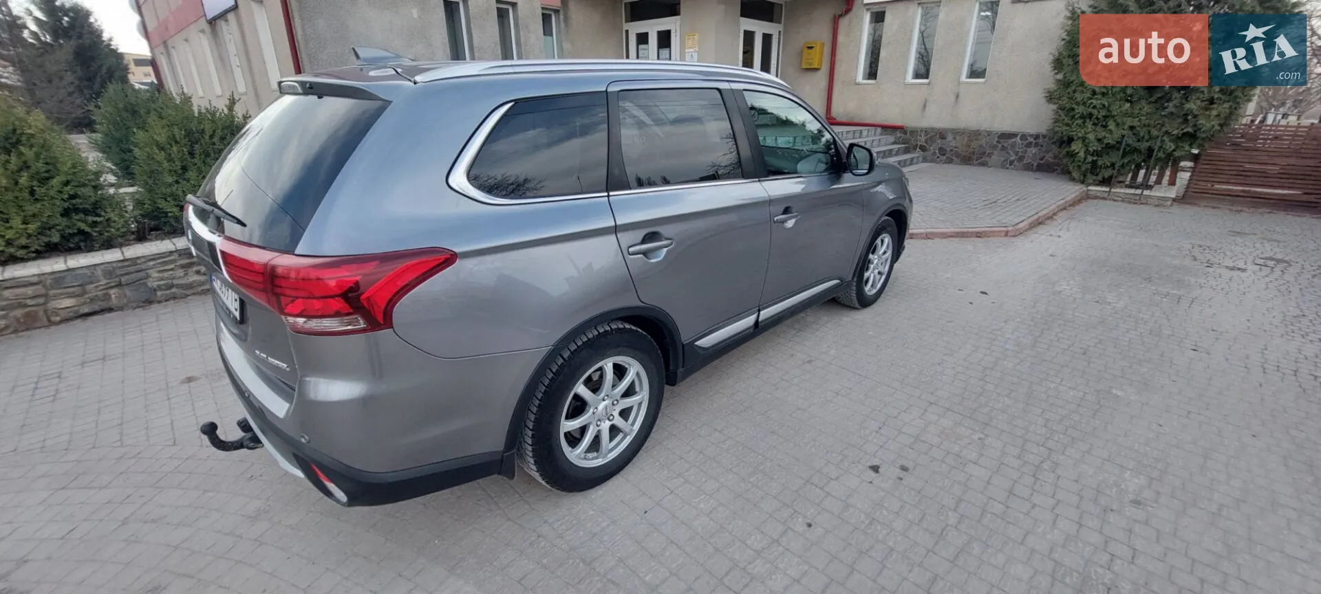2017 Mitsubishi Outlander - мініатюра 6