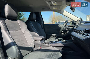 Внедорожник / Кроссовер Mitsubishi Outlander 2022 в 