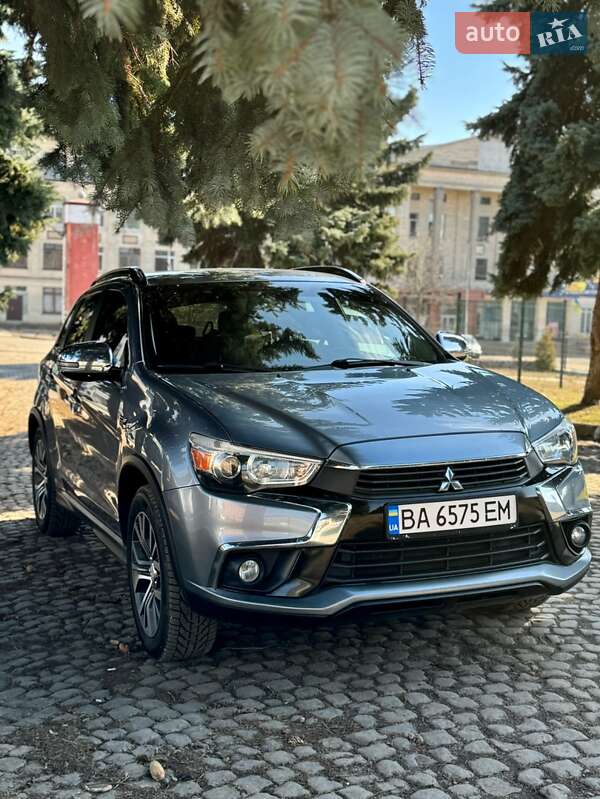 Mitsubishi Outlander 2016