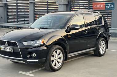 Внедорожник / Кроссовер Mitsubishi Outlander 2011 в Киеве