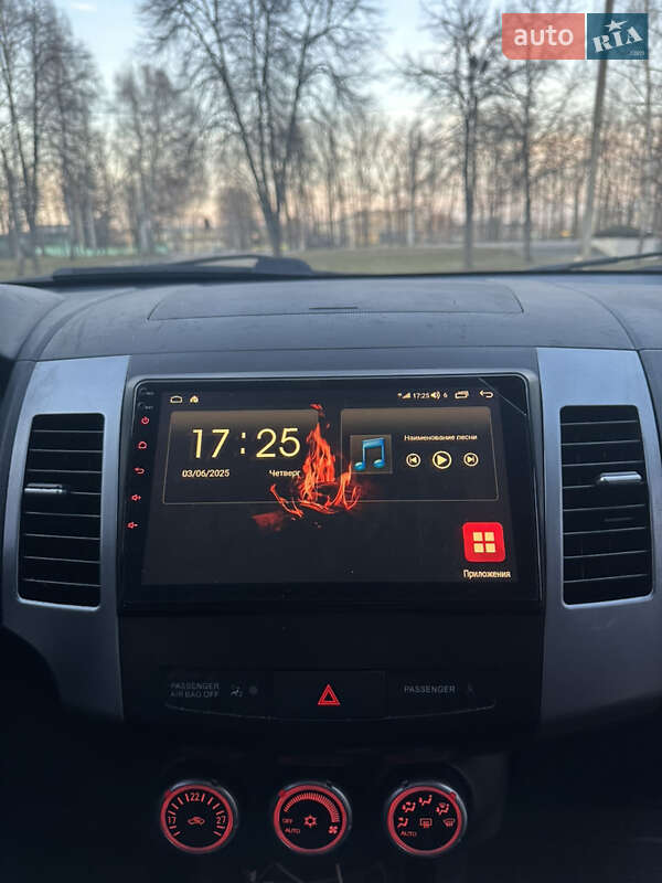 Позашляховик / Кросовер Mitsubishi Outlander 2008 в Сумах