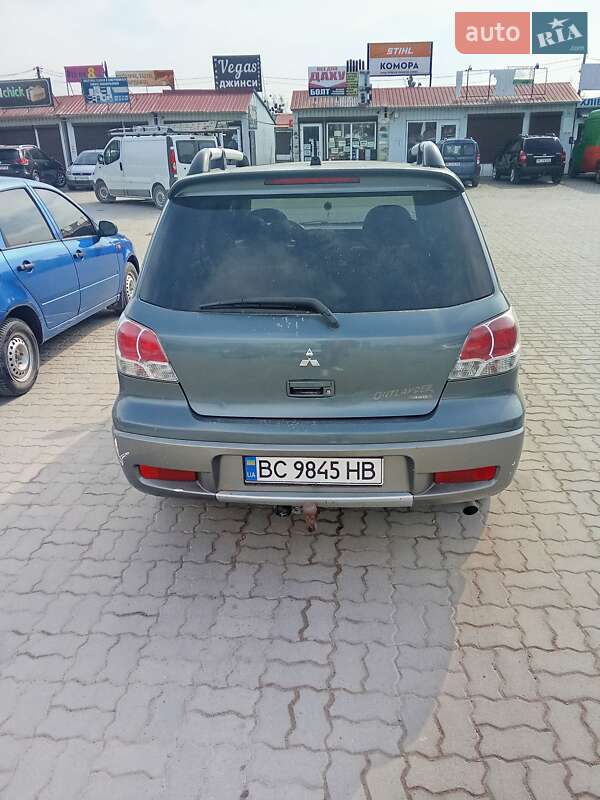 Внедорожник / Кроссовер Mitsubishi Outlander 2005 в Золочеве